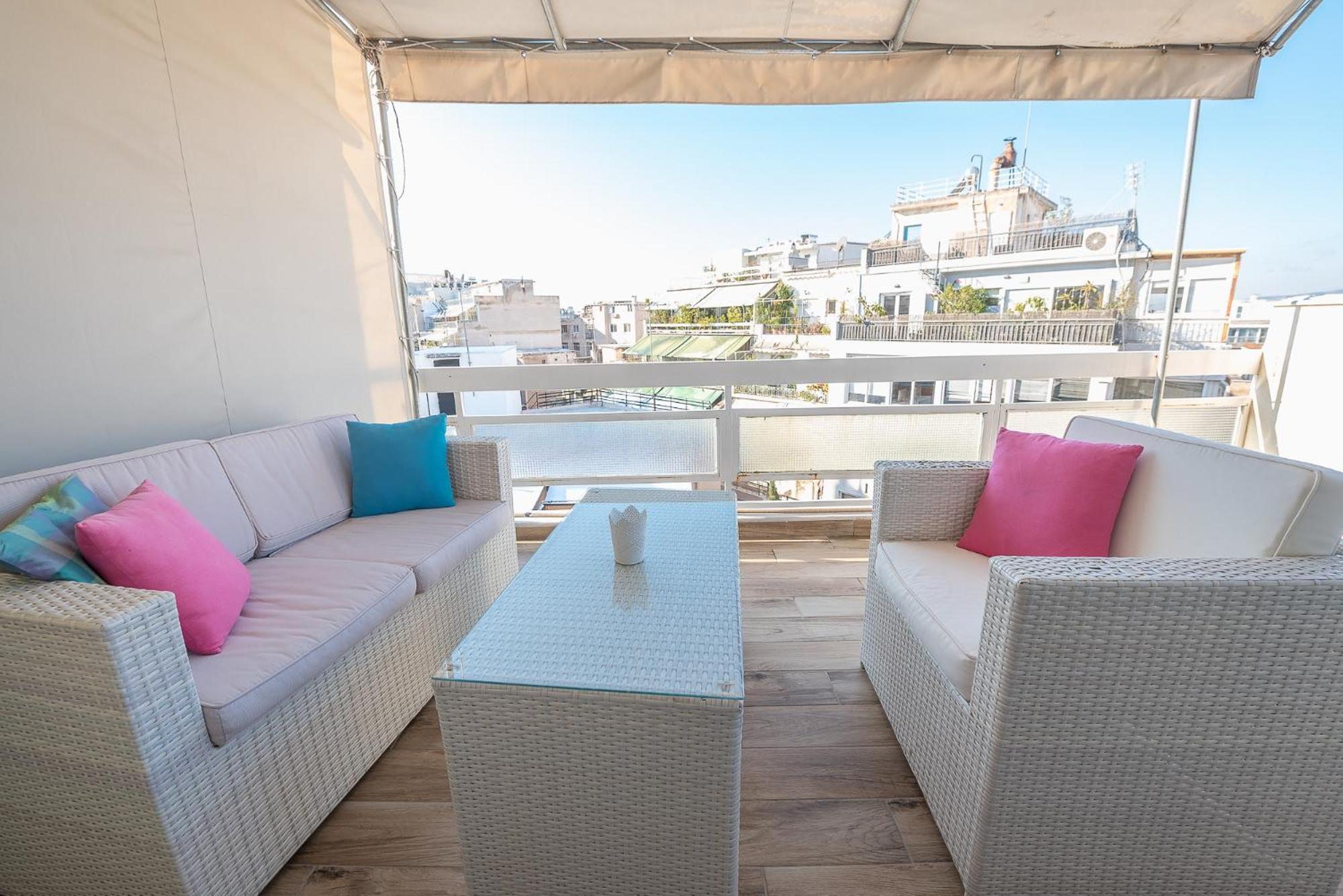 Stunning Acropolis View At City Center Atene Esterno foto