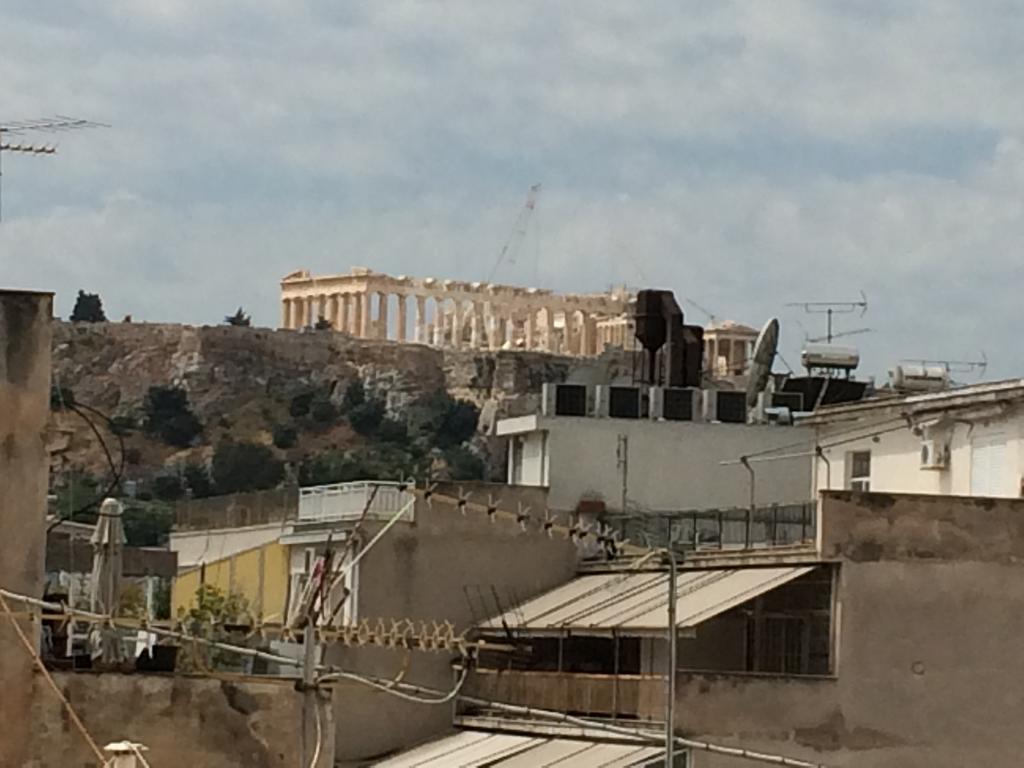 Stunning Acropolis View At City Center Atene Esterno foto